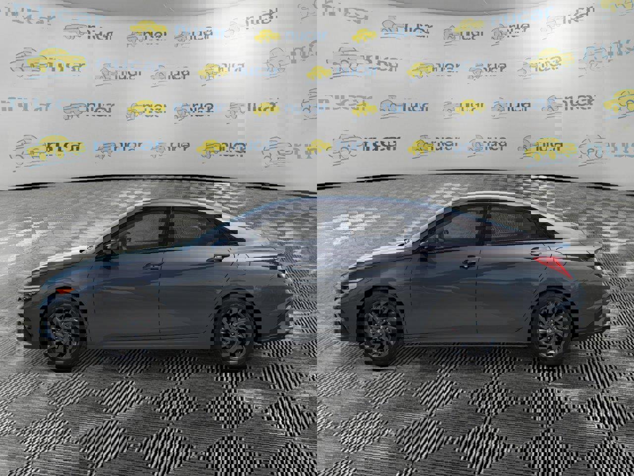 New 2026 Hyundai Elantra Blue image 3