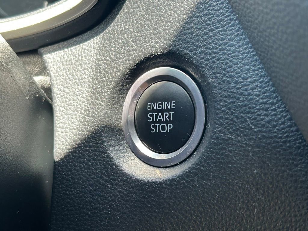 Used 2024 Toyota Corolla SE FWD image 24