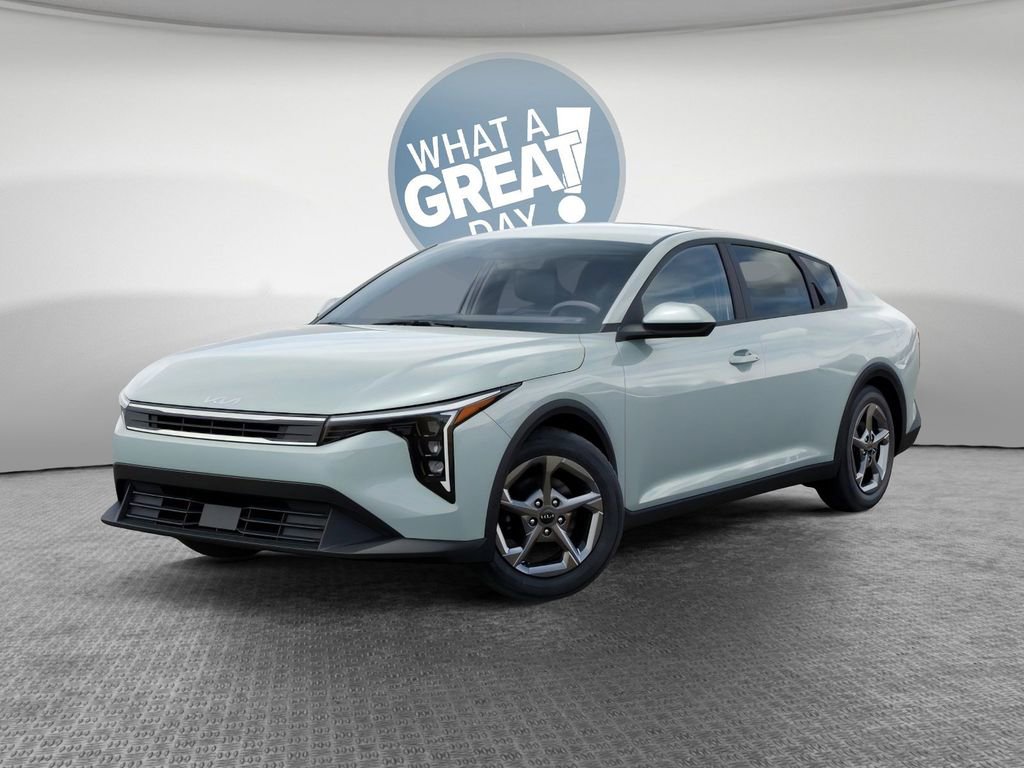 New 2026 Kia K4 LXS image 1