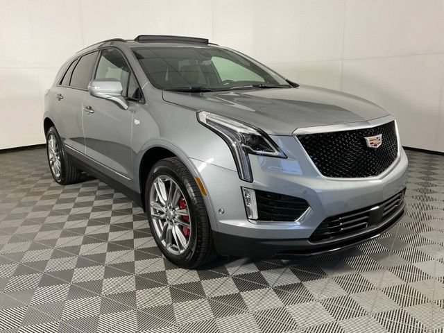 Used 2026 Cadillac XT5 Sportv w/ LPO, Floor Liner Package AWD/4WD image 3