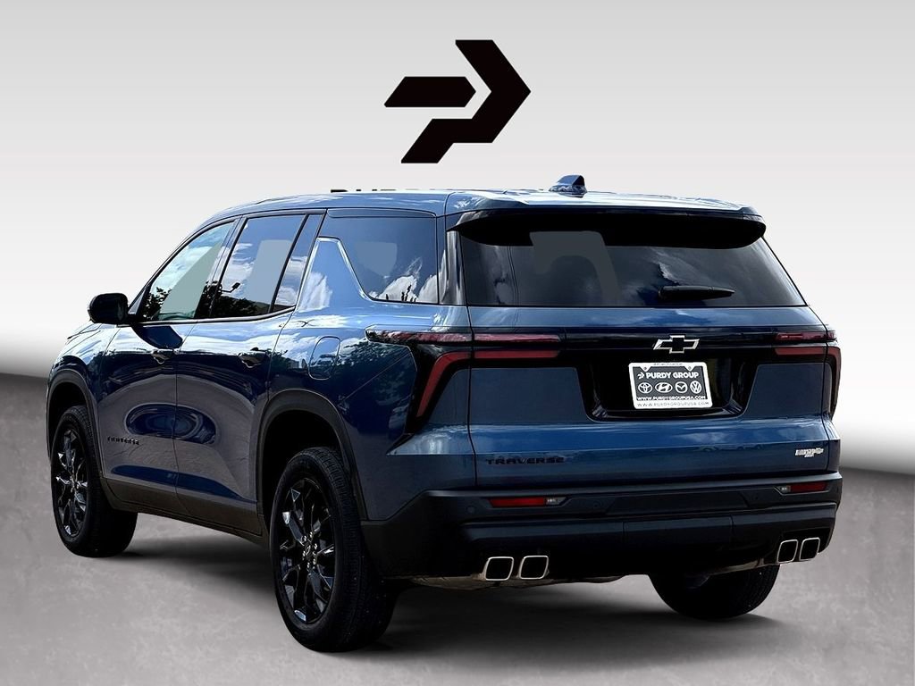Used 2024 Chevrolet Traverse LS w/ Midnight/Sport Edition FWD image 6