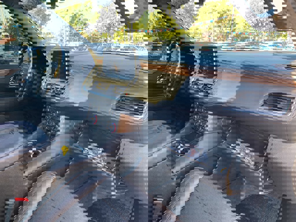 Used 2022 Chevrolet Tahoe High Country image 25