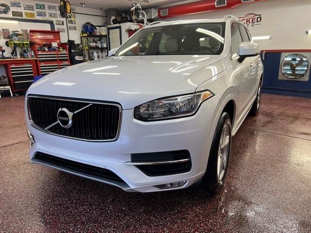 Used 2016 Volvo XC90 T5 Momentum