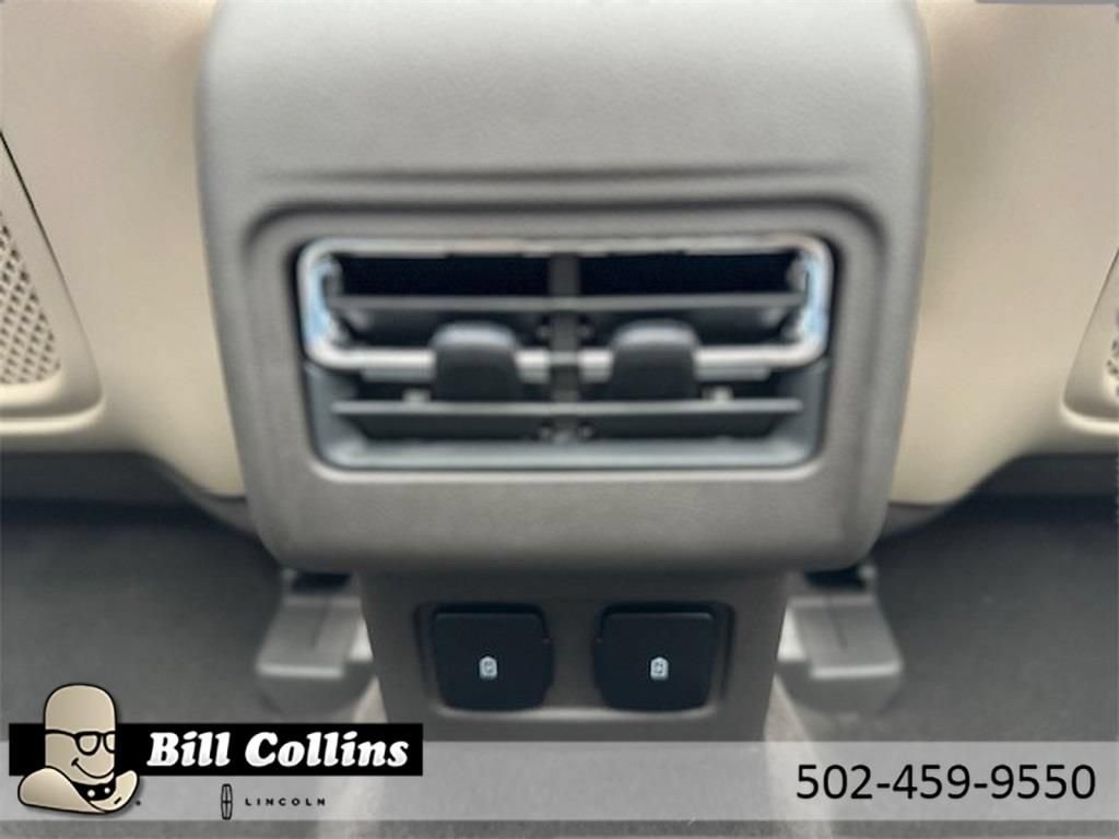 New 2024 Lincoln Corsair Grand Touring w/ Equipment Group 301A AWD/4WD image 22