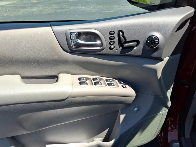 Used 2012 Kia Sedona EX w/ Luxury Pkg FWD image 15