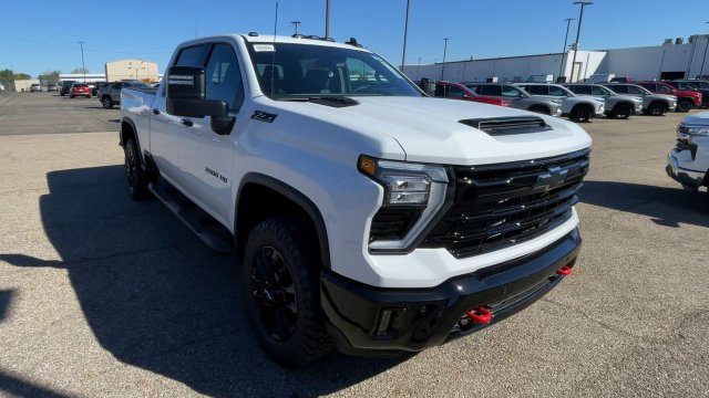 New 2026 Chevrolet Silverado 2500 LT w/ Trail Boss Package AWD/4WD image 4