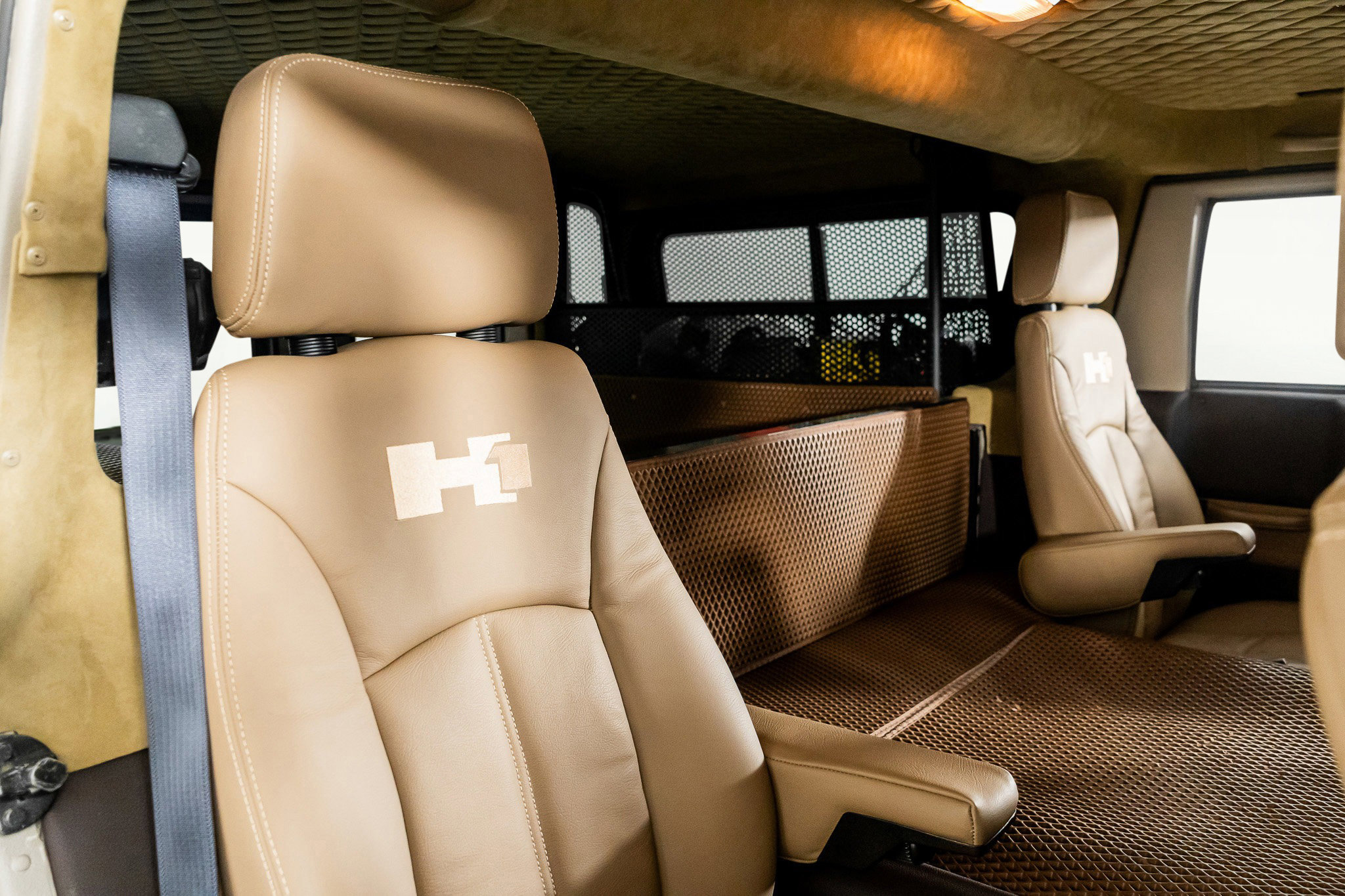 Used 2003 HUMMER H1 4-Door Wagon image 33