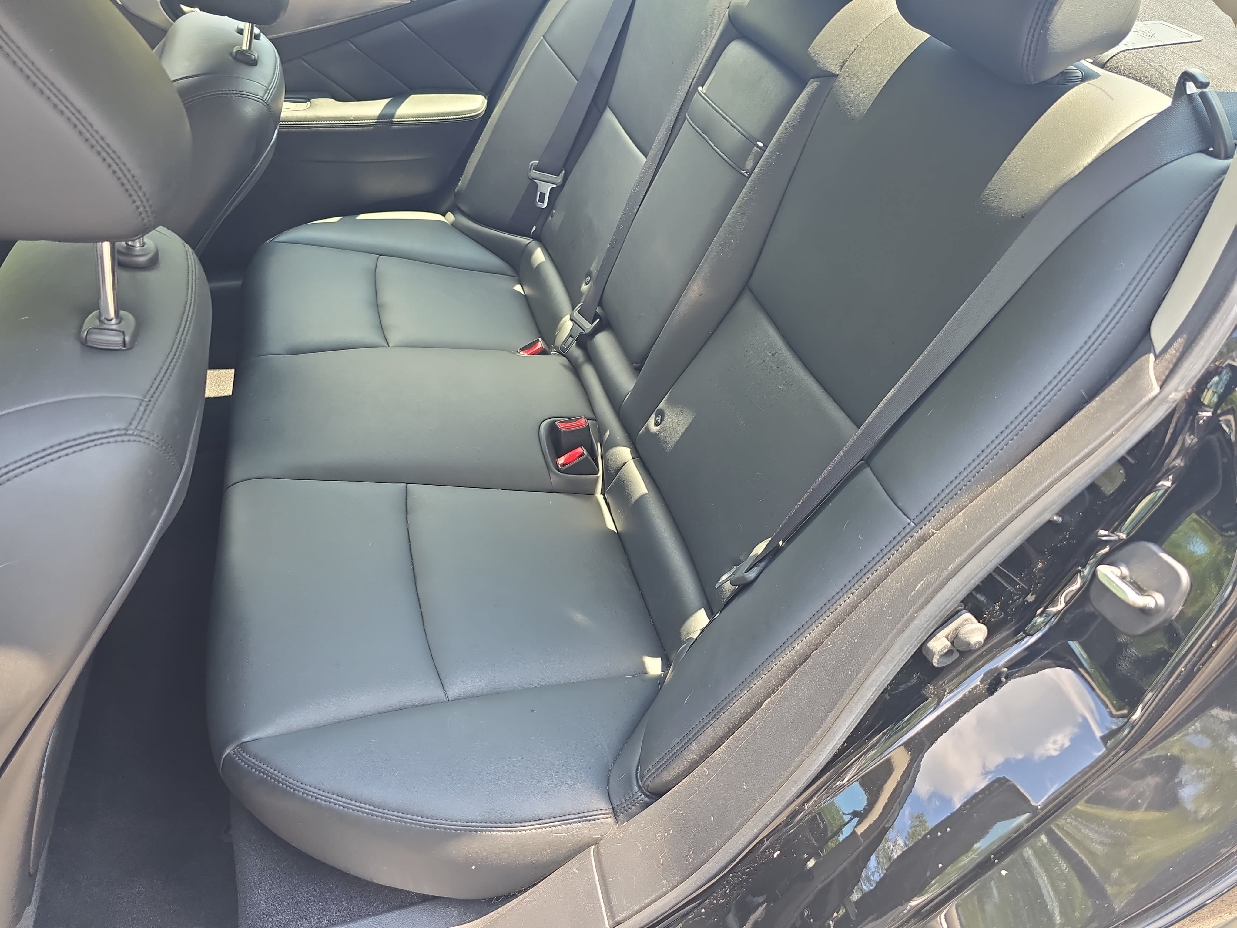 Used 2017 INFINITI Q50 2.0t w/ Moonroof Package RWD image 13