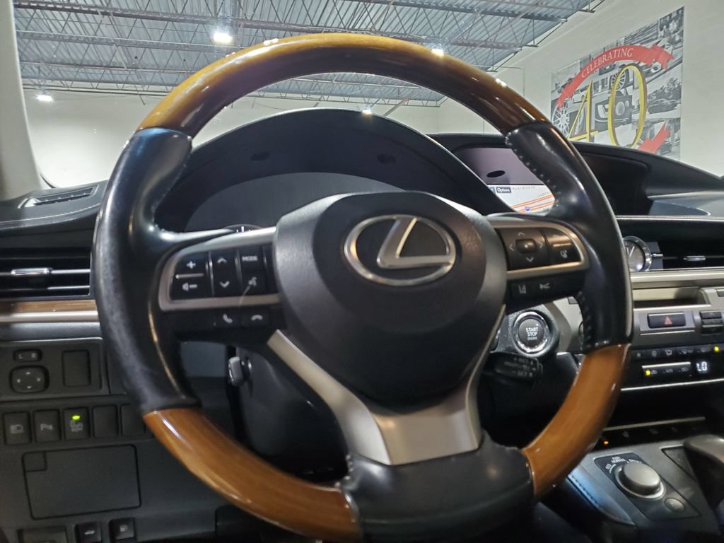 Used 2016 Lexus ES 350 FWD image 25