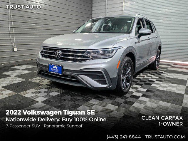 Used 2022 Volkswagen Tiguan SE FWD image 1