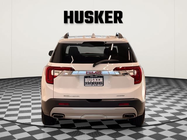 Used 2023 GMC Acadia SLT AWD/4WD image 5