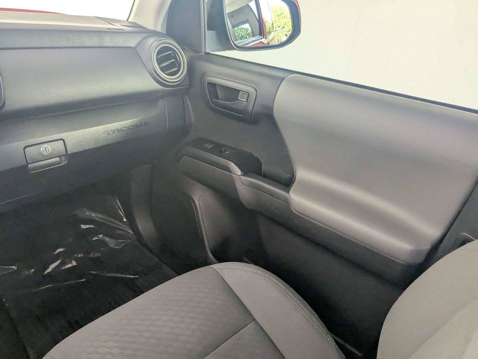 Certified 2023 Toyota Tacoma SR AWD/4WD image 38