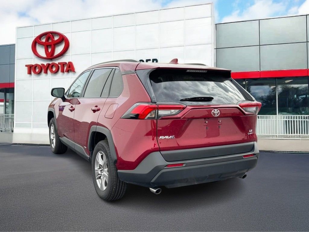 Used 2025 Toyota RAV4 LE image 4