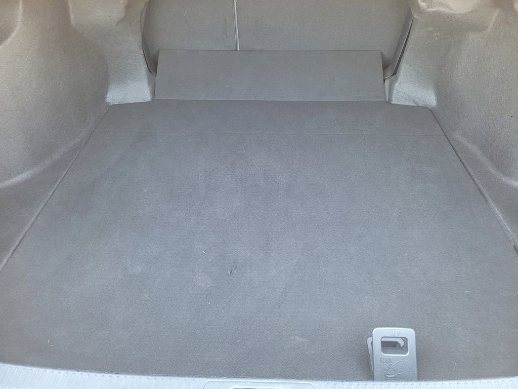 Used 2021 Toyota Camry SE image 7