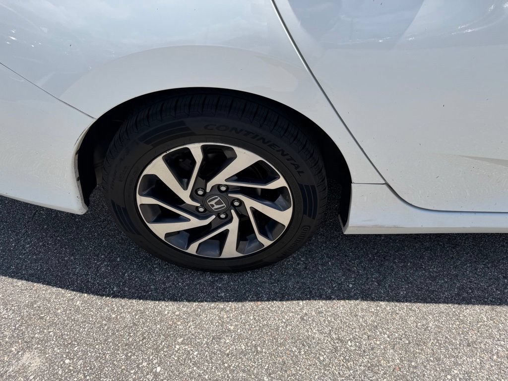 Used 2018 Honda Civic EX image 5