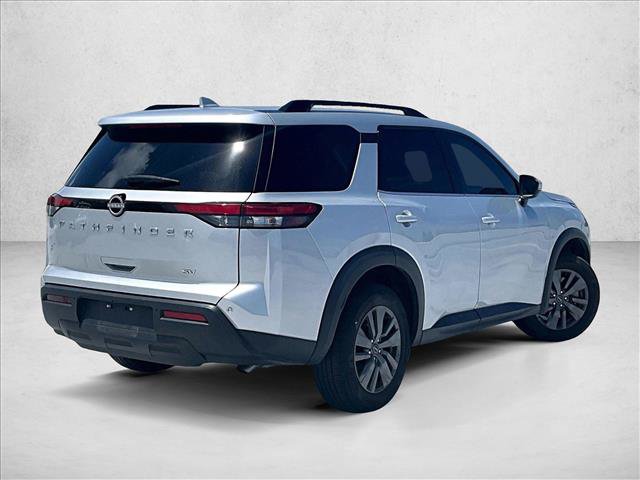 Used 2024 Nissan Pathfinder SV FWD image 2