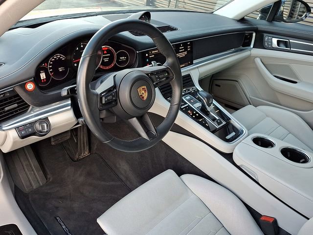 Certified 2023 Porsche Panamera 4 Platinum Edition image 4