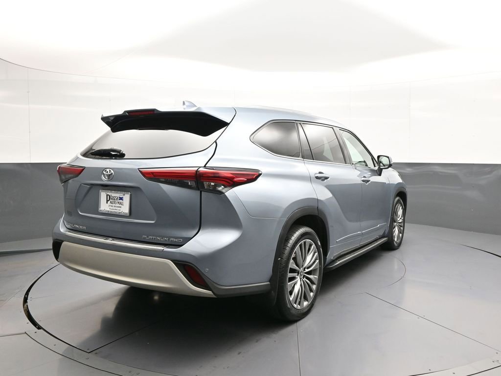 Certified 2020 Toyota Highlander Platinum w/ Preferred Accessory Package AWD/4WD image 6