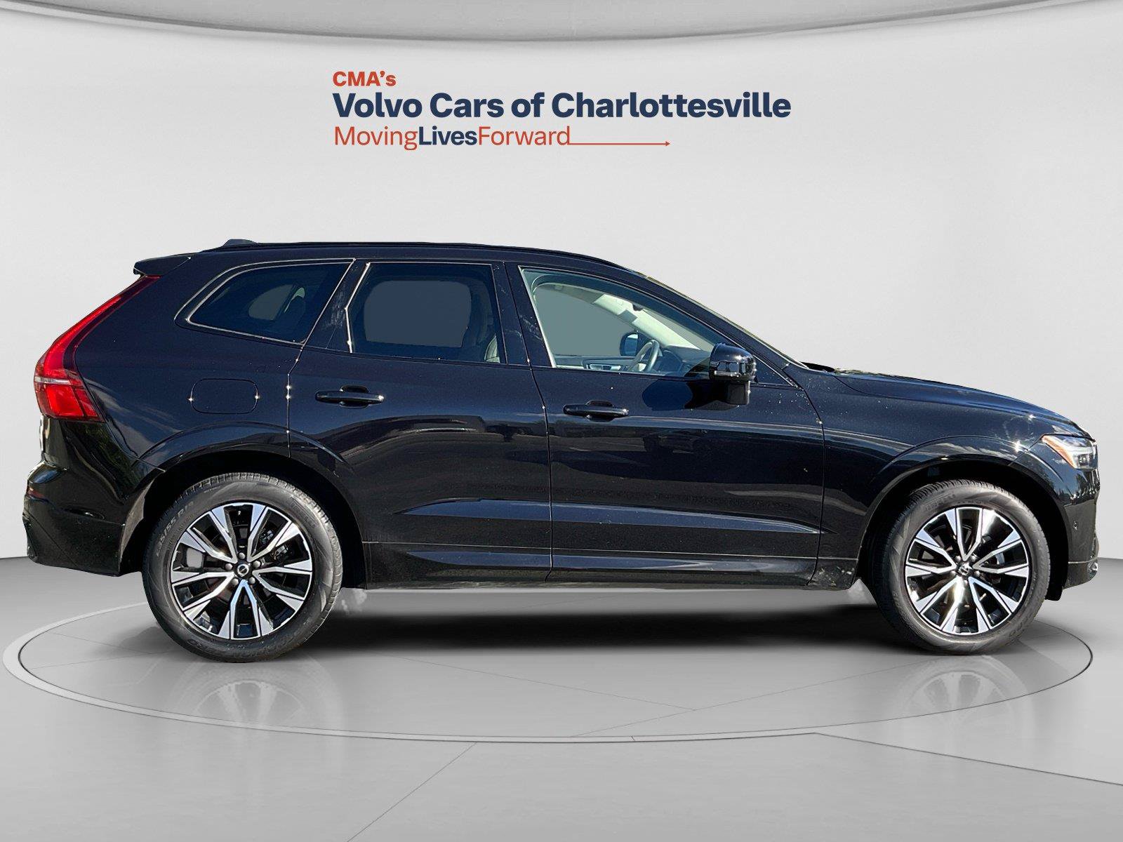 Certified 2024 Volvo XC60 B5 Plus w/ Climate Package AWD/4WD image 6