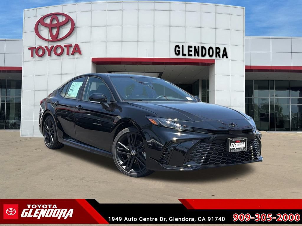 New 2026 Toyota Camry Hybrid FWD image 1