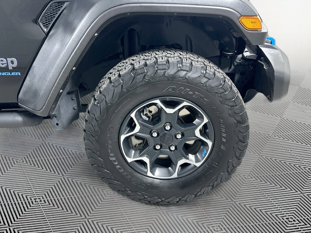 Used 2023 Jeep Wrangler Unlimited Rubicon 4xe w/ Cold Weather Group AWD/4WD image 20