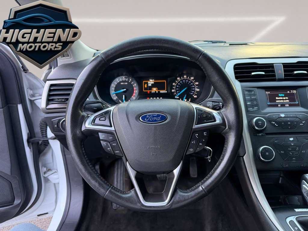 Used 2016 Ford Fusion SE w/ Equipment Group 202A FWD image 16