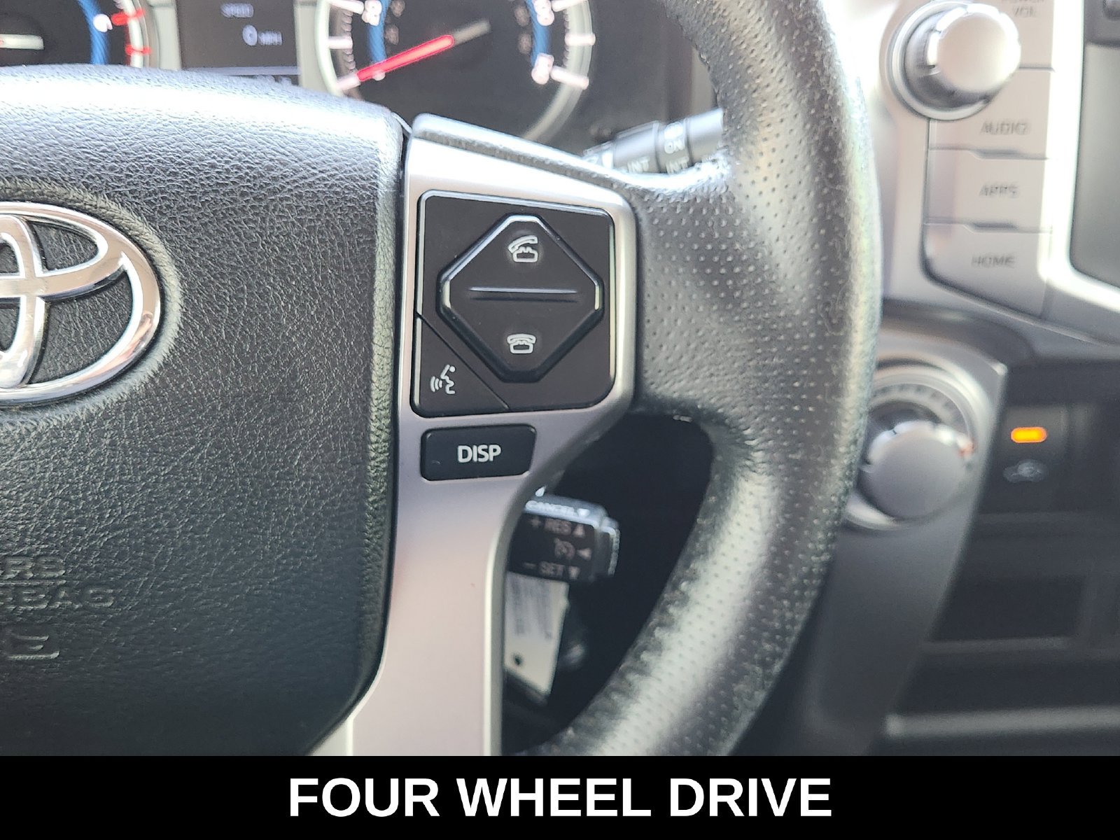 Used 2018 Toyota 4Runner SR5 Premium AWD/4WD image 34