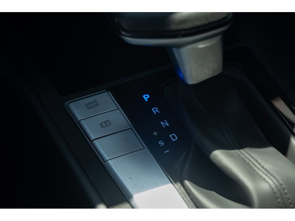 Used 2024 Hyundai Elantra SEL image 24