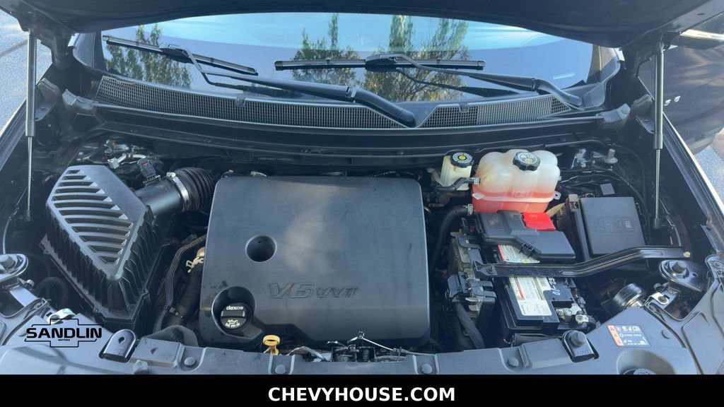 Used 2020 Chevrolet Traverse LT FWD image 24