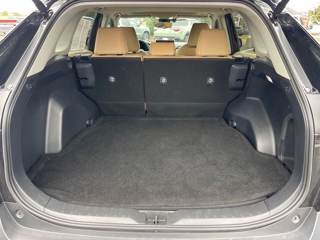 Used 2024 Toyota RAV4 XLE Premium image 14