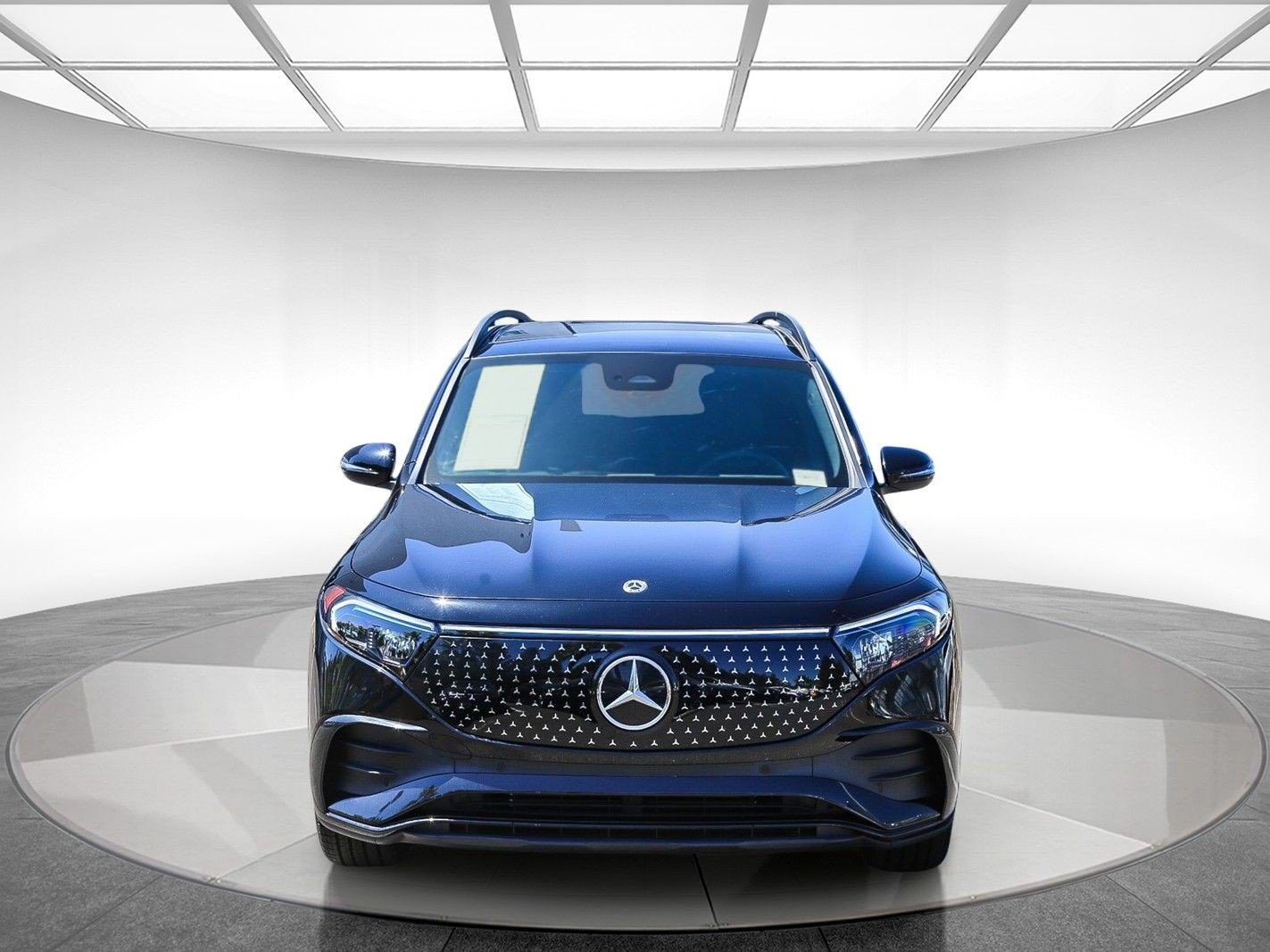 Used 2024 Mercedes-Benz EQB 300 4MATIC image 6