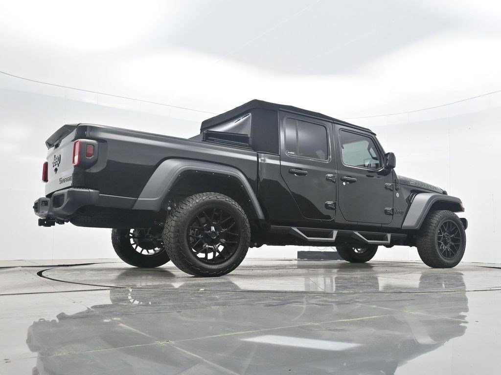 Used 2023 Jeep Gladiator Sport AWD/4WD image 28