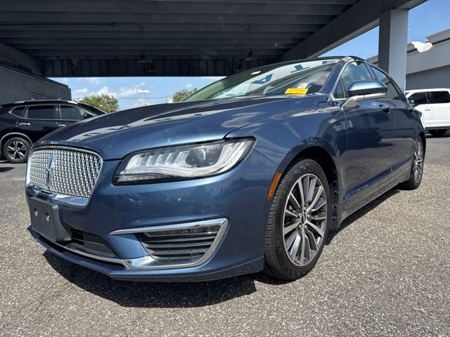 Used 2019 Lincoln MKZ Premiere FWD image 2