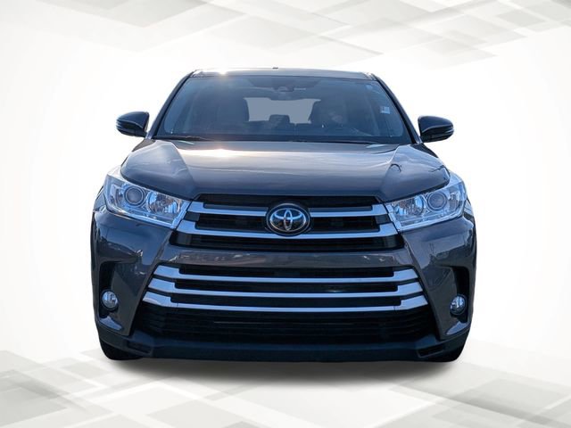 Used 2017 Toyota Highlander Plus image 8
