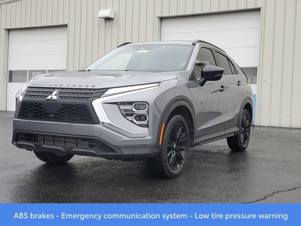 Used 2024 Mitsubishi Eclipse Cross Black Edition image 3