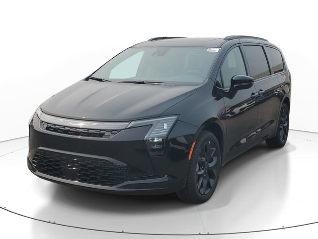 New 2027 Chrysler Pacifica Limited w/ Family Tech Group AWD/4WD image 2