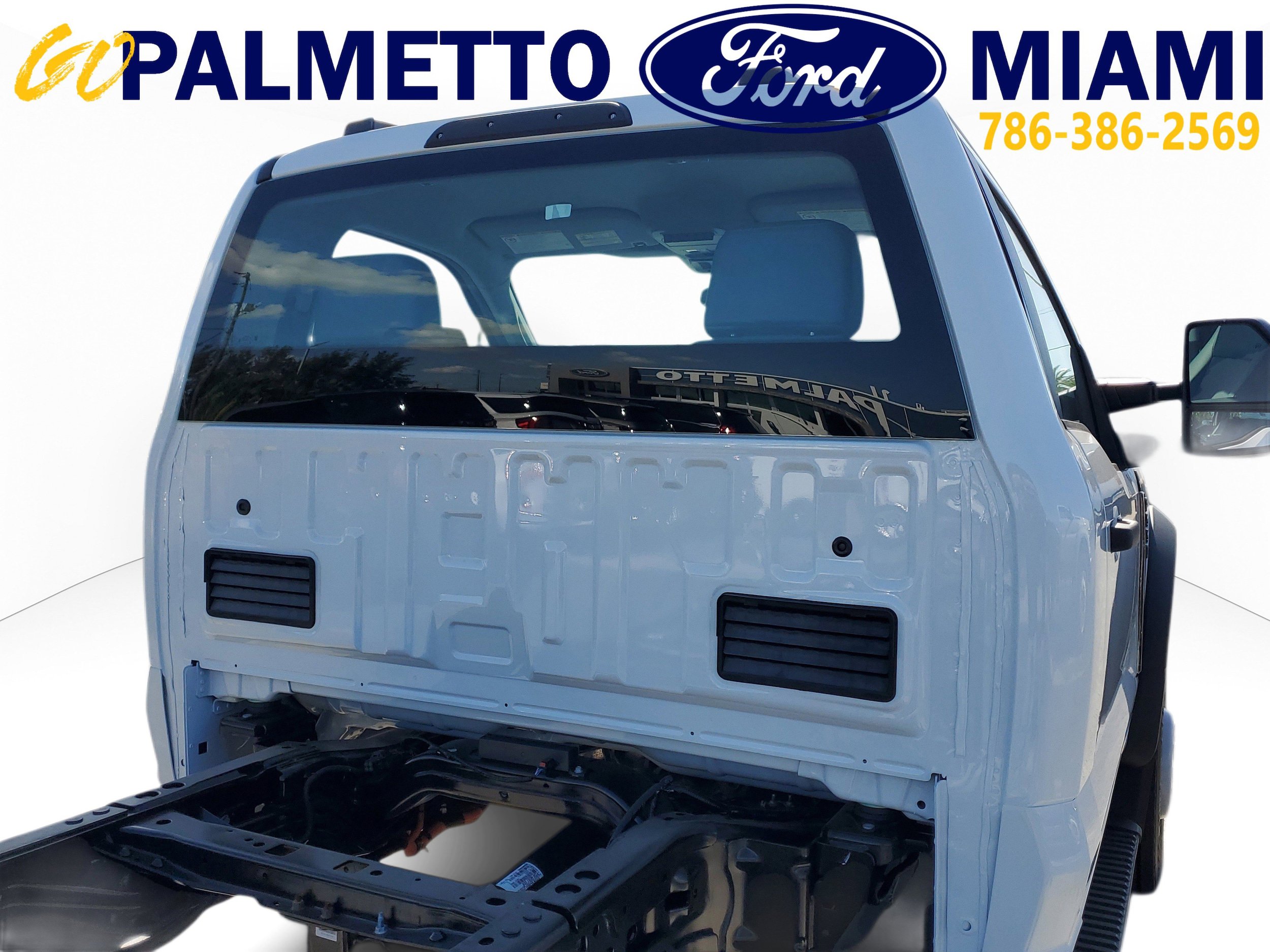 New 2026 Ford F550 4x4 Regular Cab Super Duty w/ XL Chrome Package image 8