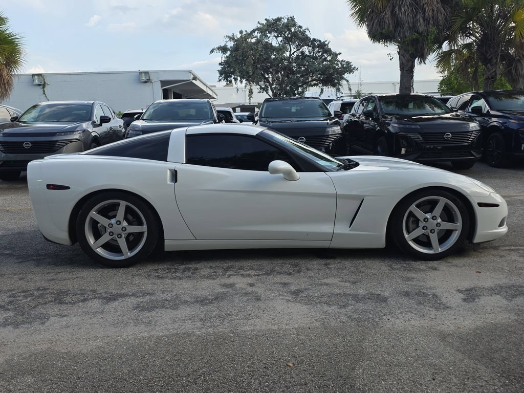 Used 2005 Chevrolet Corvette Coupe RWD image 8