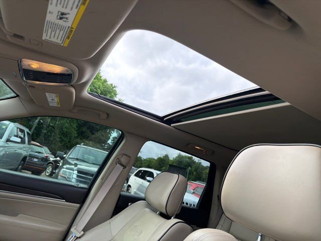 Used 2014 Jeep Grand Cherokee Overland w/ Advanced Technology Group AWD/4WD image 27