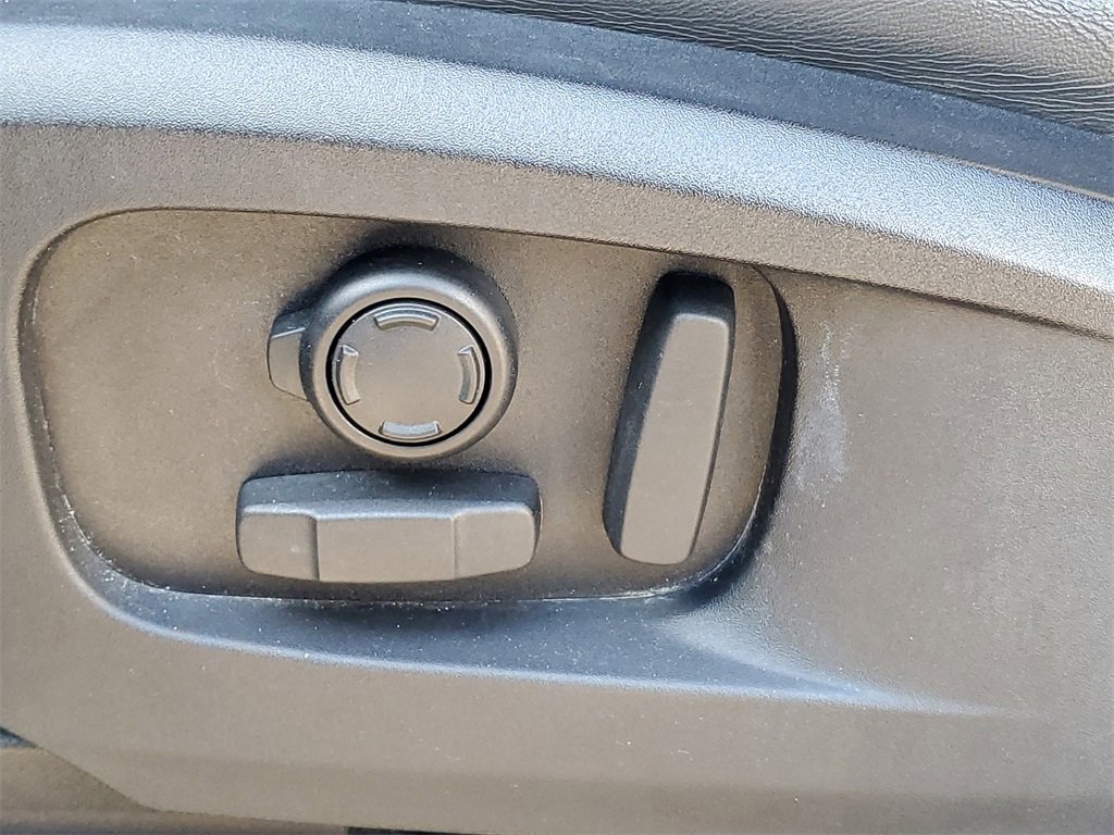 Used 2021 Land Rover Defender 110 X-Dynamic HSE image 28