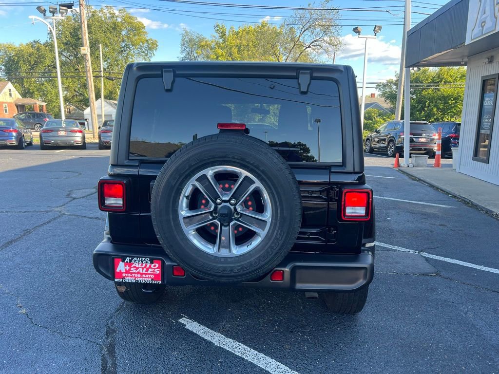 Used 2019 Jeep Wrangler Unlimited Sahara image 6