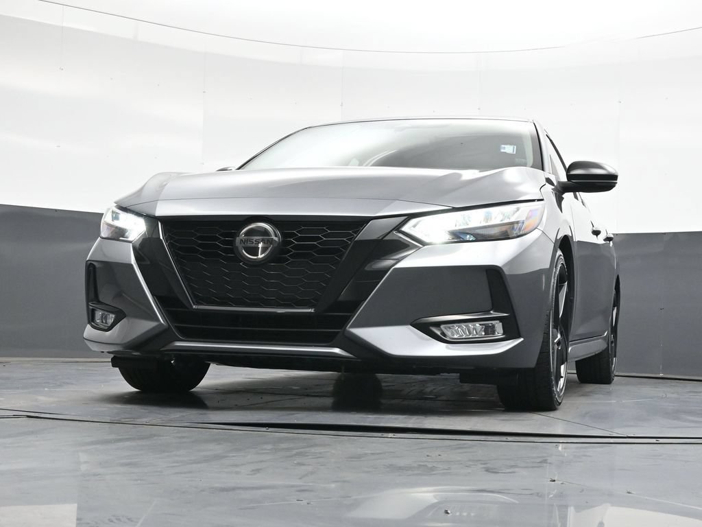 Used 2023 Nissan Sentra SR w/ Midnight Edition Package FWD image 49