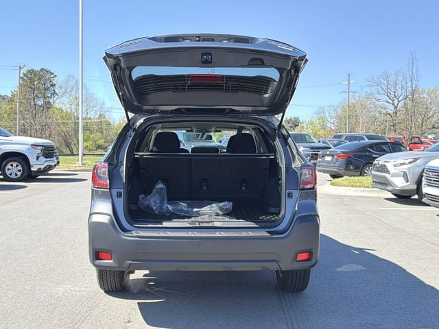 Used 2025 Subaru Outback Premium image 15