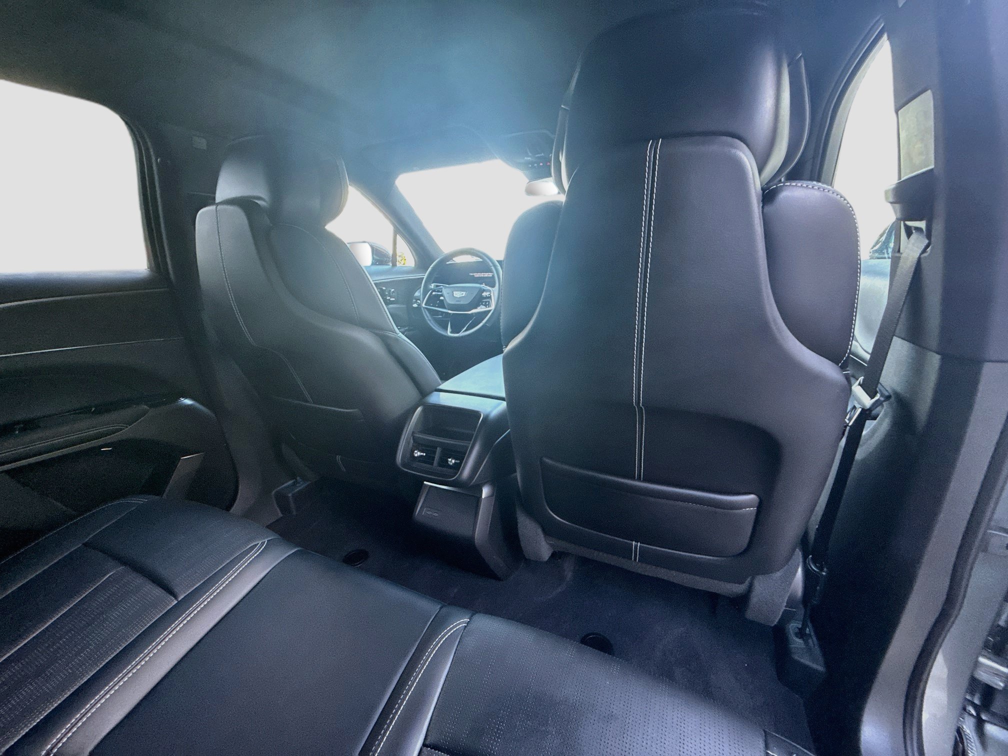 Used 2024 Cadillac Lyriq Sport RWD image 30