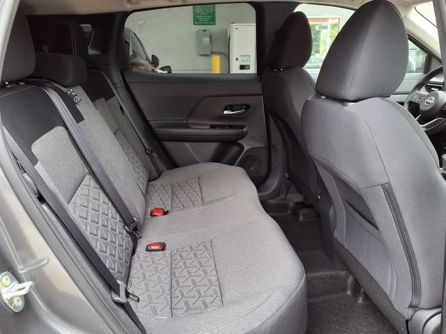 Used 2025 Nissan Kicks SV FWD image 23