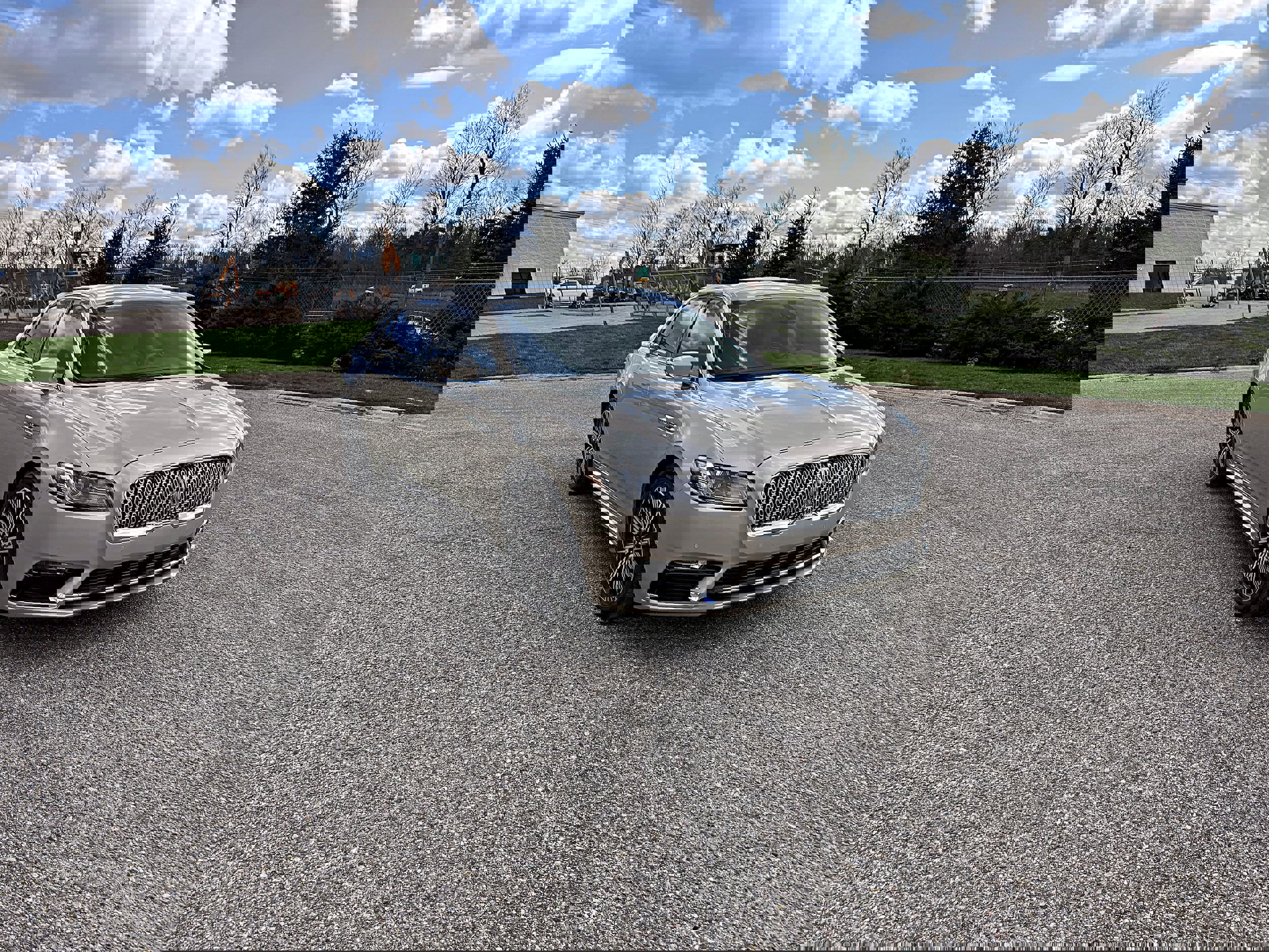 Used 2017 Lincoln Continental Reserve w/ Technology Package image 3