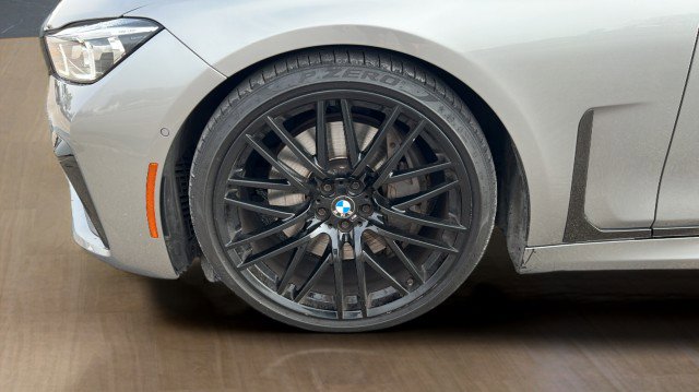 Used 2022 BMW 750i xDrive image 19