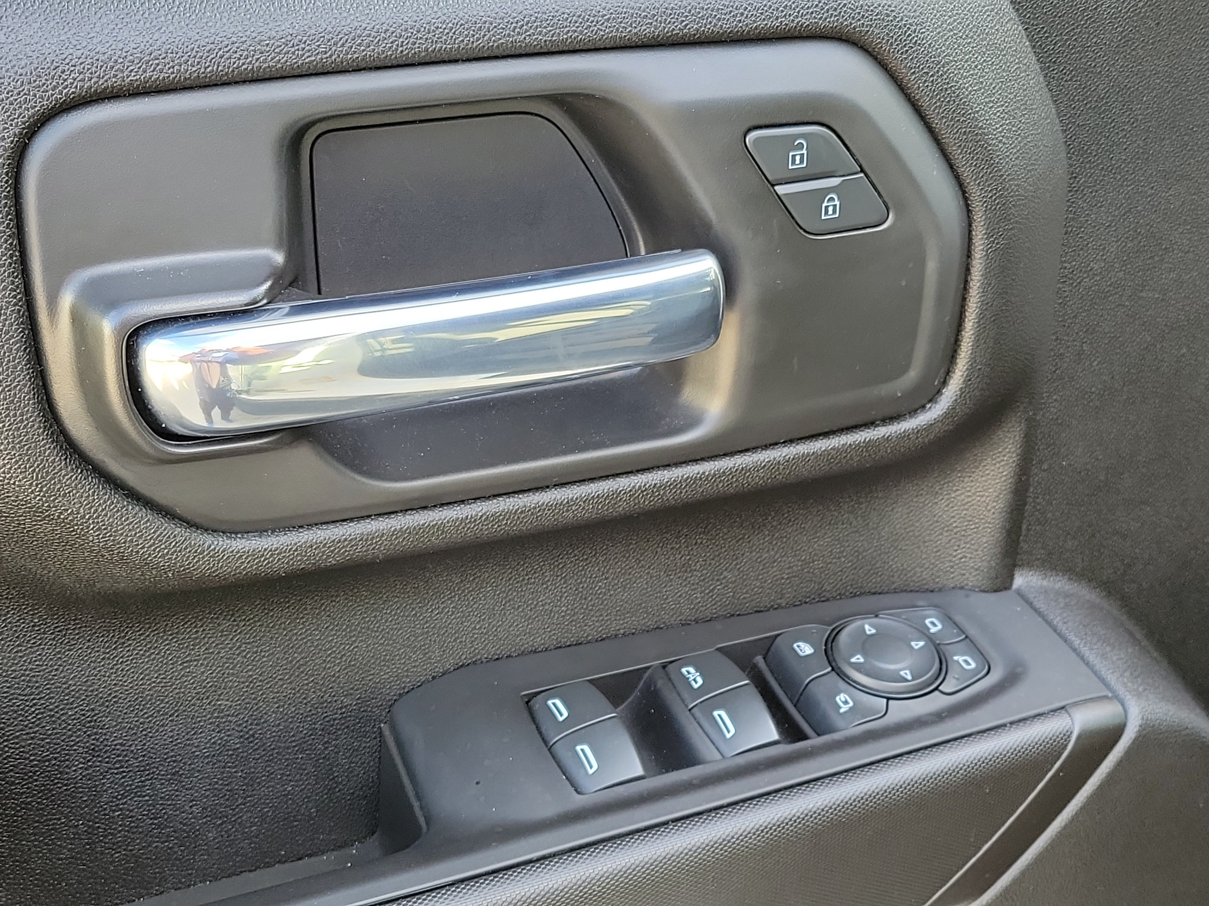 Used 2024 Chevrolet Silverado 2500 Custom w/ Custom Value Package AWD/4WD image 20