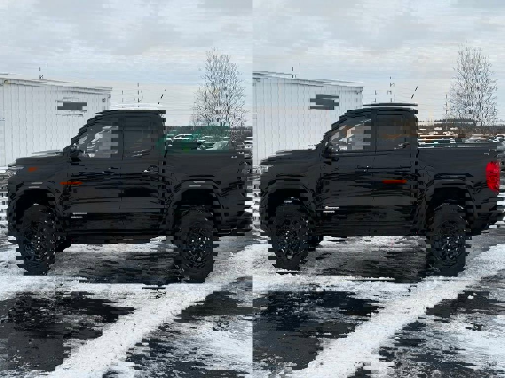 New 2026 GMC Canyon Elevation image 4