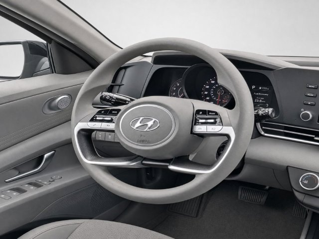 Used 2021 Hyundai Elantra SE FWD image 27